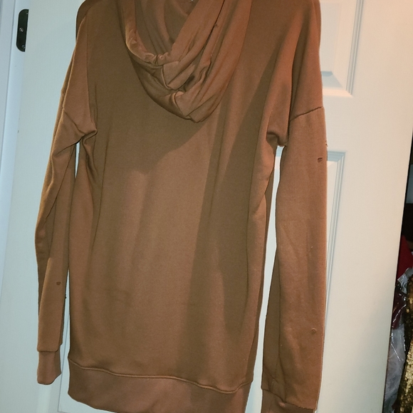 Forever 21 mens distressed hoodie - Picture 3 of 3